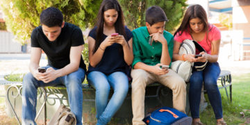 El voto de los “nativos digitales” exige al sistema político adecuarse a las nuevas plataformas