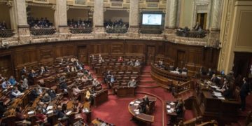 Ley de debate obligatorio se postergó tras la polémica que generó la grilla preestablecida de participantes