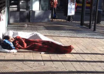 Según especialista, el sistema del Mides “es demasiado asistencialista” y no promueve la salida de la situación de calle