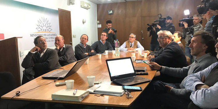 Benech y gremiales analizaron las cadenas y hablaron sobre impacto ambiental del agro