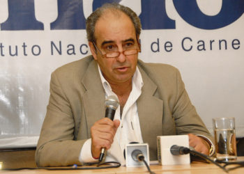 Fratti se mostró contrario a importar ganado en pie desde la región por aspectos sanitarios