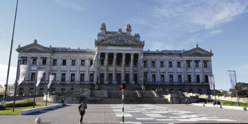 ¿Qué proyectos de ley discutirá el Parlamento antes del receso?