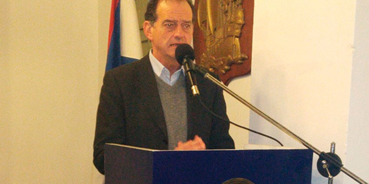 Manini Ríos apuntó a mayor competitividad y creación de Oficina de Asuntos Marítimos