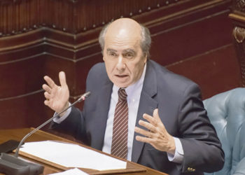 Amorín Batlle sostiene que búsqueda de desaparecidos no debe pasar a la INDDHH