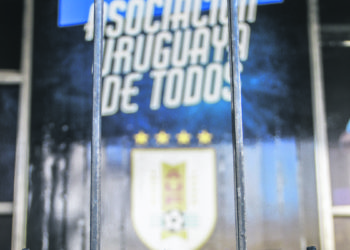 Deudas con BPS ponen en jaque al fútbol uruguayo