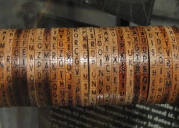 Mensajes encriptados del jueves 5