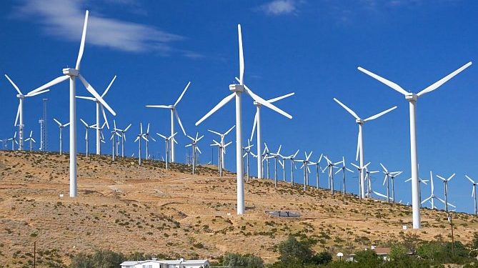 El aventurado trío de la energía