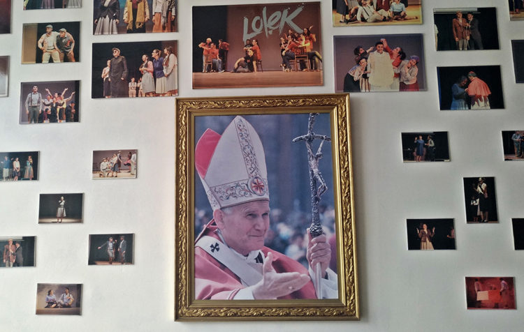 Sembradores de la paz, cosechadores de la esperanza