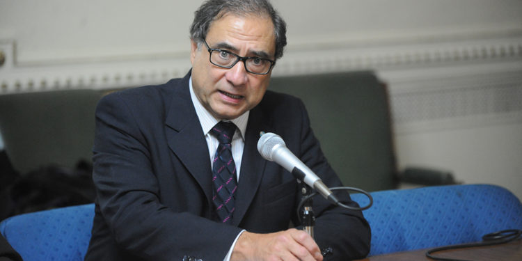 Jorge Arguello:  “Argentina deberá procurar una equidistancia entre los Estados Unidos y China”