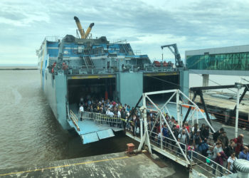 Oscar Bottinelli: la adhesión monolítica al FA de los votantes que vienen de Argentina “tiene mucho de fantasía”