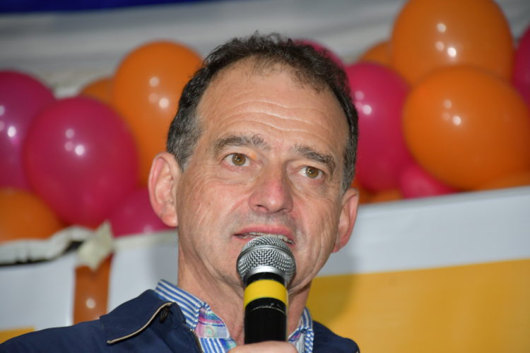 Cabildo Abierto responde a los intereses inconfesables con un tsunami incontenible de apoyo popular