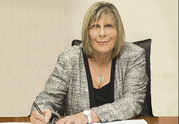 Para la jurista Dora Szafir, “no hay voluntad política para solucionar la cuestión de la usura y el sobreendeudamiento”