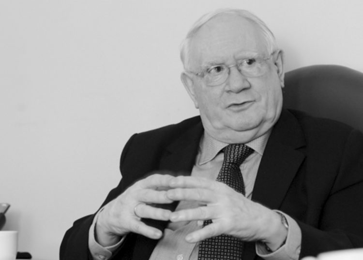 Oscar Bottinelli:  “Estamos asistiendo a la tercera etapa fundacional de los partidos políticos”