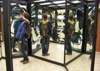 El salón de los espejos