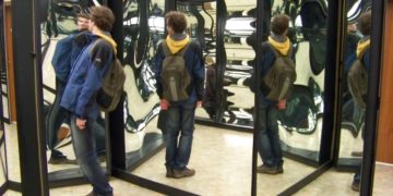 El salón de los espejos