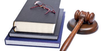 Réplica a críticas sobre la acción de inconstitucionalidad de la defensa de Manini