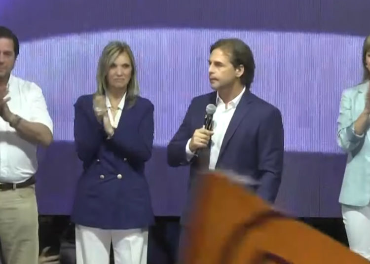 Partido Nacional logra el apoyo de la oposición y perfila un acuerdo “multicolor” de cara al balotaje