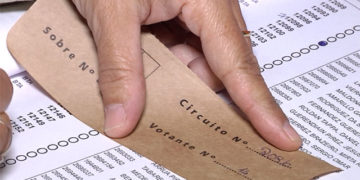 Ley que garantiza voto de personas con discapacidad motriz se aplicará en elecciones nacionales del 27 de octubre