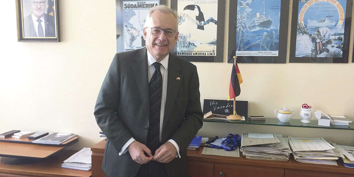 Embajador Ingo von Voss: “fue casi un milagro y un gran éxito de los gobiernos haber logrado reunificar Alemania”