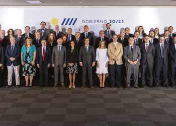 La coalición multicolor ya tiene compromiso y equipos