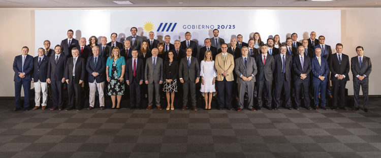 La coalición multicolor ya tiene compromiso y equipos