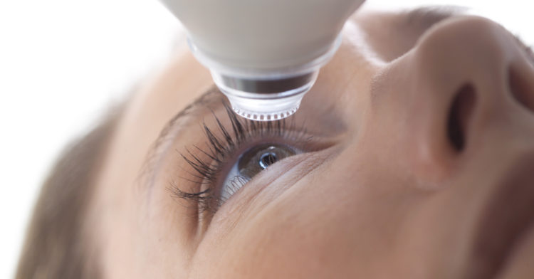 Opiniones encontradas sobre el empleo de médicos cubanos y el Hospital de Ojos