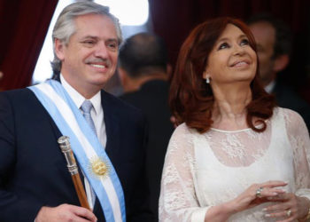 Asumió Alberto Fernández prometiendo “reconstruir la casa común con un gran proyecto nacional”