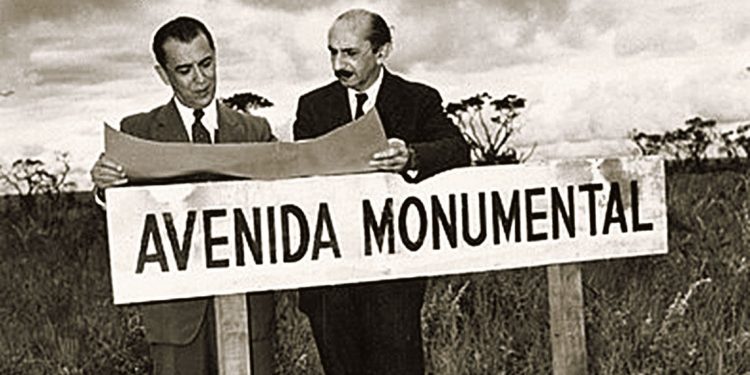 Comunidad, centralismo y presupuesto