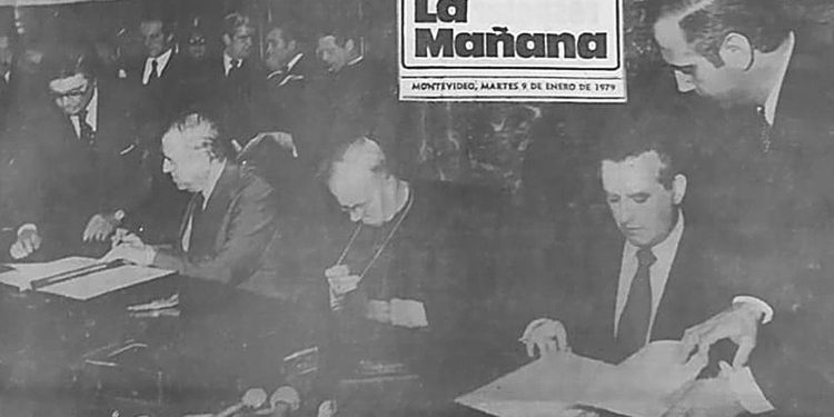 Argentina y Chile firman el Acta de Montevideo