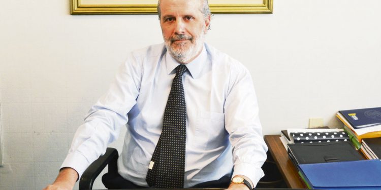 Luis Mosca: “Cualquier consideración en el plano económico debe tener un norte social”