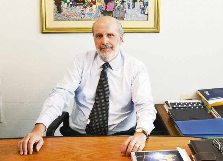 Luis Mosca: “Cualquier consideración en el plano económico debe tener un norte social”