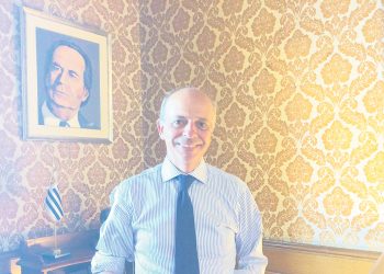 Javier García: “Los uruguayos tienen una opinión muy favorable del trabajo social que hacen las FFAA”