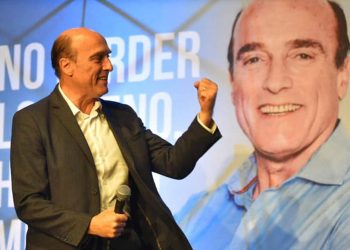 ¿Y la candidatúra única?. “Idas y vueltas” de Martínez molestaron a bases frenteamplistas