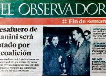 Un periódico con dos caras