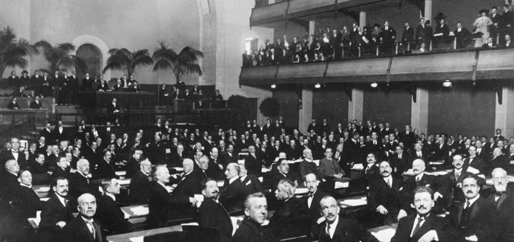 Se reúne por primera vez la Sociedad de Naciones
