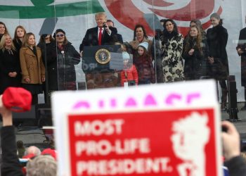 Trump: “Los niños por nacer nunca han tenido un defensor más fuerte en la Casa Blanca”