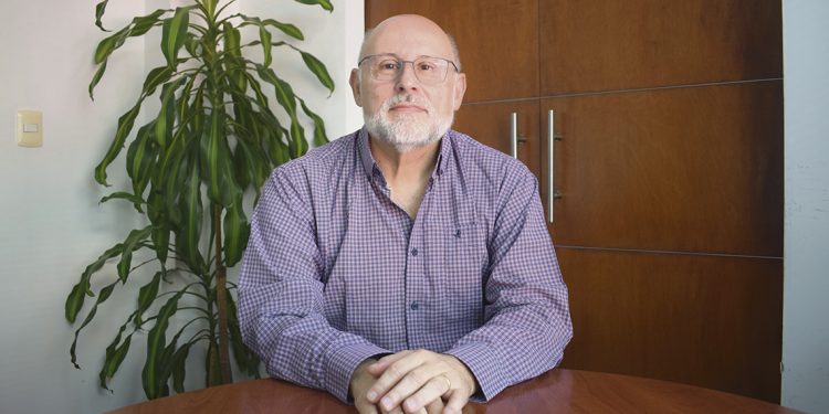 Juan Martínez Escrich:  “El turismo impulsa al país y lo sostiene”