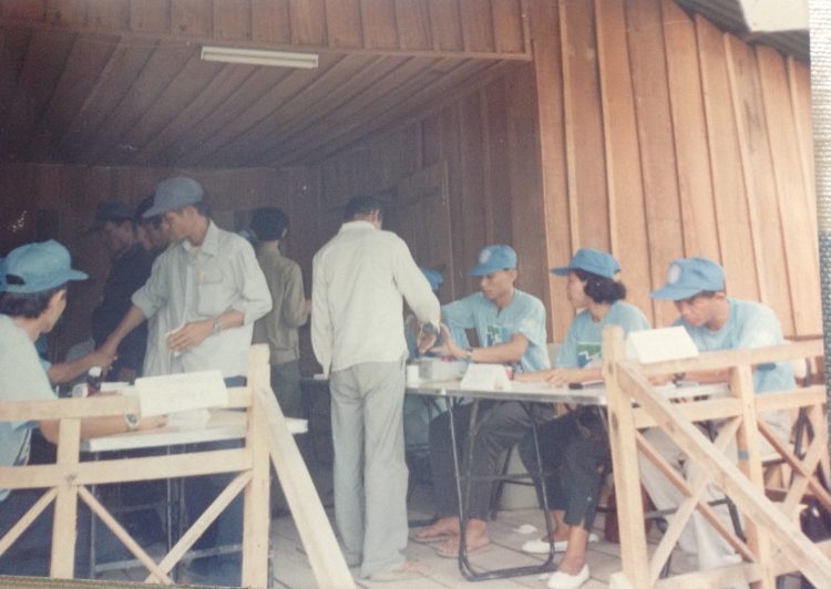Raúl Lozano de observador de conflictos internacionales a senador con enfoque social