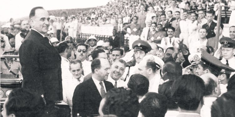 “El de Getulio Vargas fue el primer movimiento social sostenible en América Latina”