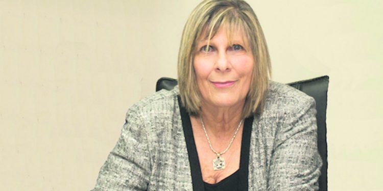 Dora Szafir:  “me incliné por las leyes para proteger a los más débiles”