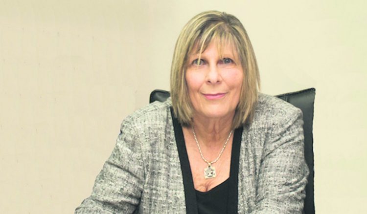 Dora Szafir:  “me incliné por las leyes para proteger a los más débiles”