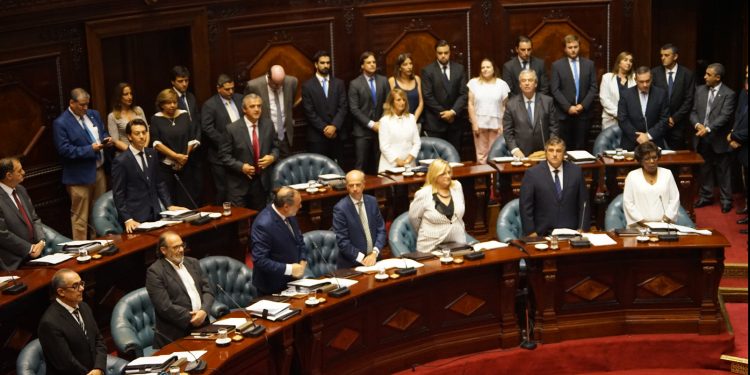 El primer día del renovado Parlamento