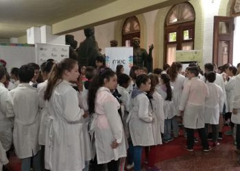 El pasaje de la educación como un bien corporativo a un bien público