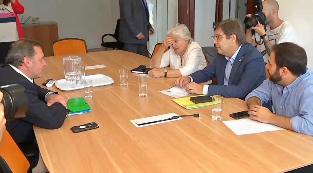 Humo blanco en acuerdos con el FA por cargos públicos