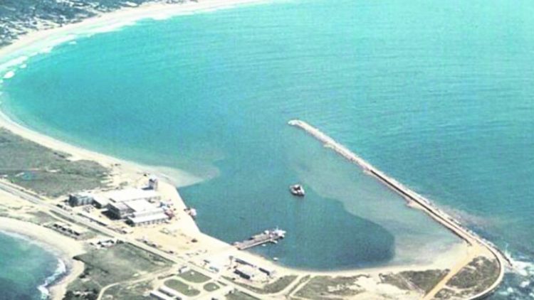 El puerto oceánico y las cargas regionales