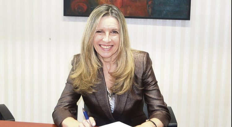 Elvira Domínguez: Trabajo, colaboración y liderazgo para salir de la crisis