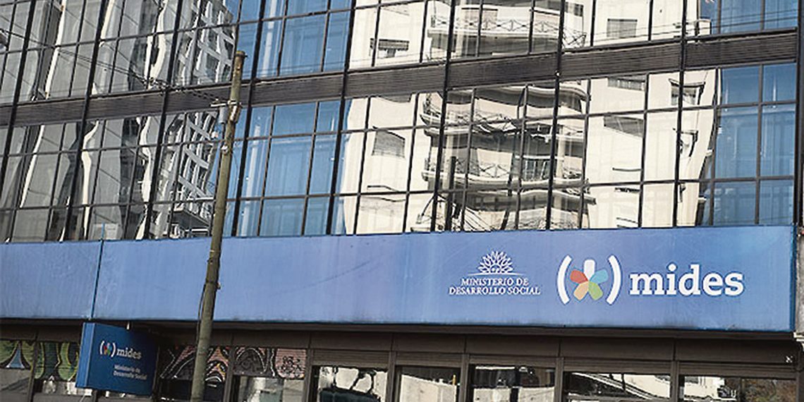 Refugios abiertos las 24 horas y más recursos para comedores comunitarios