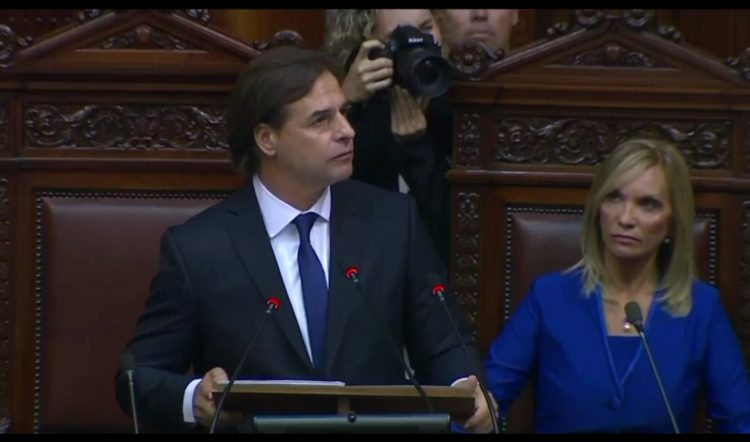 El presidente Luis Lacalle Pou prometió que será “un gobierno de austeridad” y que trabajará “sin descanso”