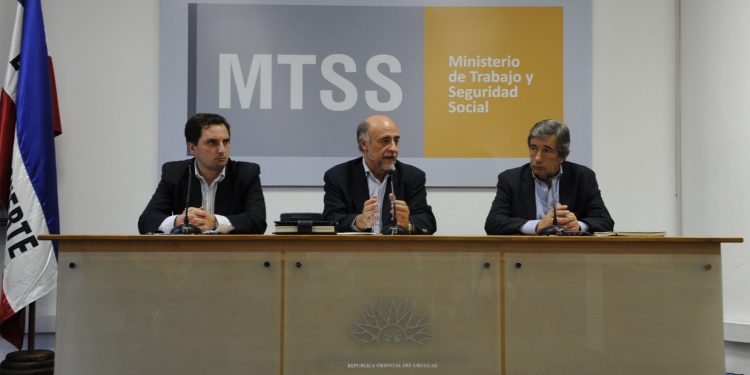 Federico Daverede, director Nacional de Trabajo (MTSS): “Hay mucha gente que necesita trabajar y la cadena alimenticia no se puede cortar”