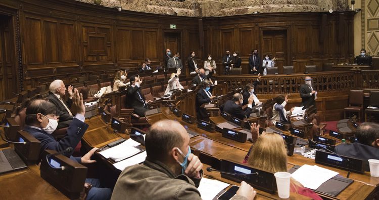 Comisión especial del Senado recibirá la LUC, pero los plazos parlamentarios correrán a partir del 5 de mayo